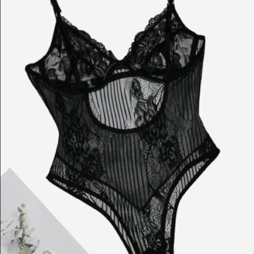 Inviting Black Teddy - Picture 4 of 6
